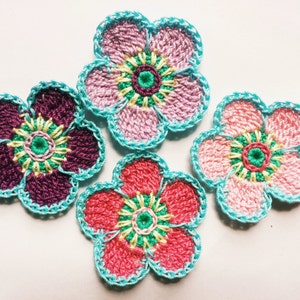 Crochet Flower Motifs 4pcs applique decoration trimming embellishment scrapbook flower image 1