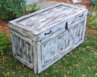 Distressed Storage Chest Trunk