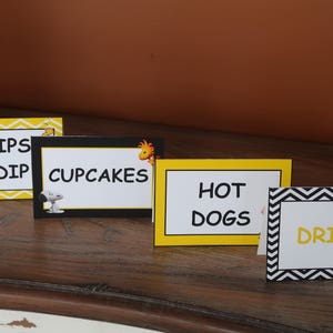 Peanuts Themed / Charlie Brown Themed - Food Tent Cards - Customizable - Sold in Lots of 6 (Charlie Brown, Snoopy, Woodstock)