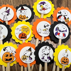 Snoopy / Peanuts / The Great Pumpkin Themed Cupcake Toppers - Set of 12 (Snoopy and Woodstock) - Halloween