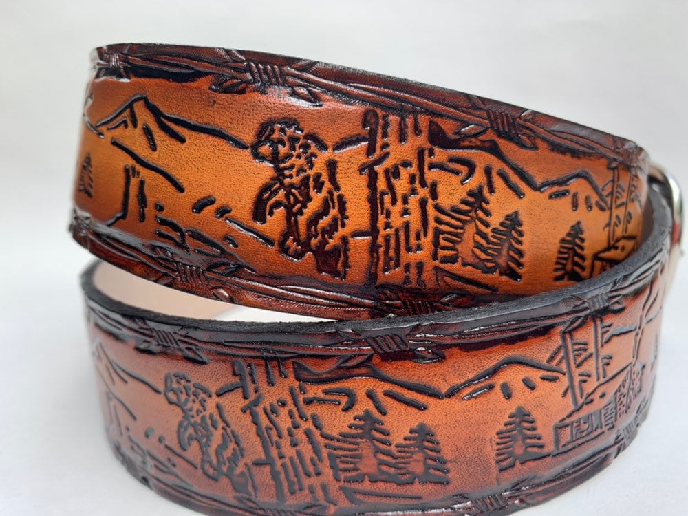 Personalized Leather Belt / Cabin in the Woods / Free Name  display picture 3