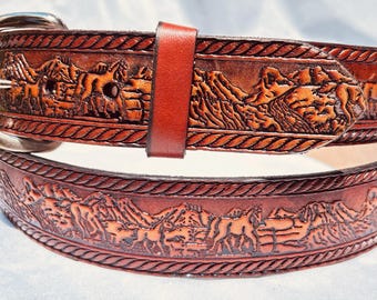 Personalized Leather Belt / Horses / Free Name / Free Shipping