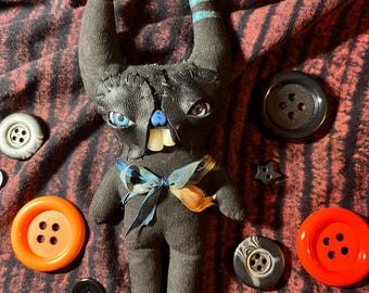 Muñeca de arte hecha a mano Crusty Imp - número cinco