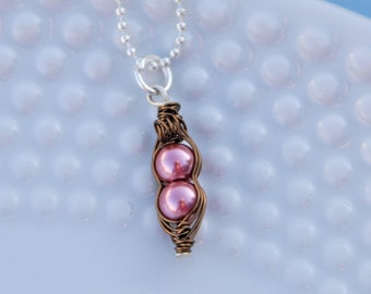 Personalized Pea Pod Necklace, Birthstone Necklace for Mom, Peas in a Pod Necklace, Gift for Grandma