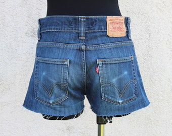 Vintage Distressed Levis 506 Shorts / Denim Cutoff Shorts / 506 LEVIS Shorts / Levis Shorts W30