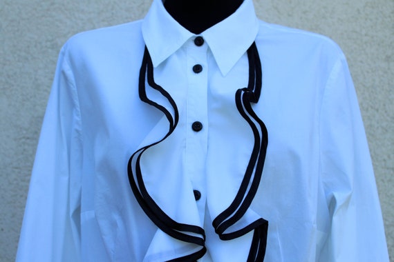 Vintage white Jabot Blouse women's / Ruffled Coll… - image 7