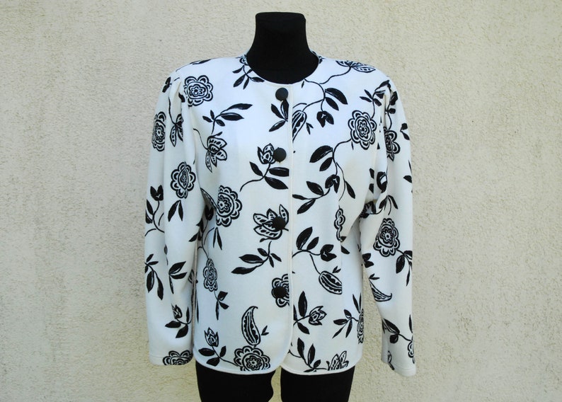 Vintage White Cardigan Women/'s Embroidered Cardigan Black Floral Cardigan Shoulder Pads Long Sleeves Button Up Medium Size Made in Finland