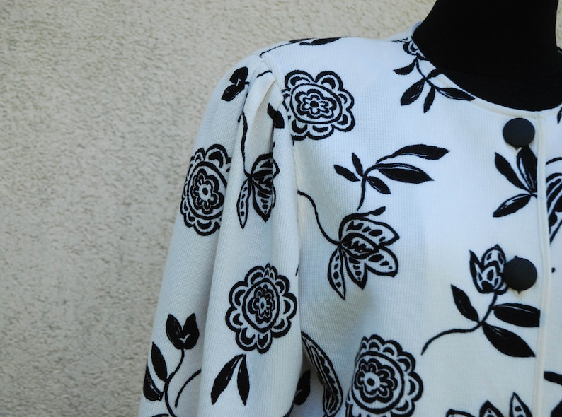 Vintage White Cardigan Women/'s Embroidered Cardigan Black Floral Cardigan Shoulder Pads Long Sleeves Button Up Medium Size Made in Finland