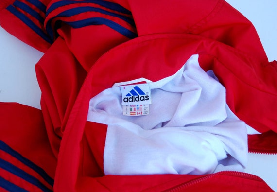 Adidas rayas 2025 rojas y azules
