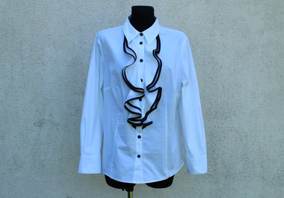 Vintage White Jabot Blouse Women's Ruffled Collar