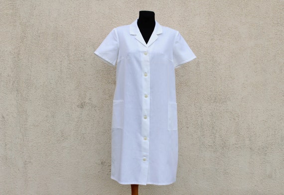 Vintage white Nurse Dress / 70s 80s Doctor Robe /… - image 1