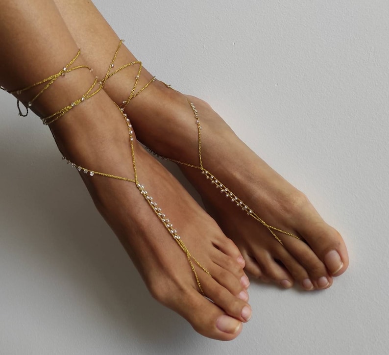 Gold foot jewelry beach wedding, barefoot sandals crochet, foot jewelry, beaded anklet, footless sandals, barefoot sandals wedding 