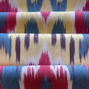 Blue beige coloured uzbek cotton ikat