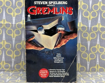 Gremlins by George Gipe — 1984 Movie Novelization Paperback Book