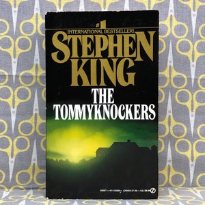 The Tommyknockers by Stephen King paperback book vintage Horror