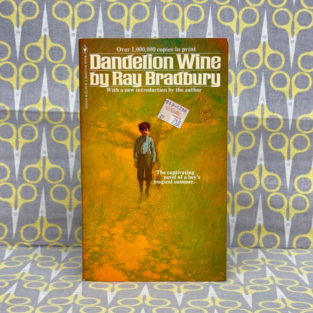 Dandelion Wine by Ray Bradbury Paperback Book Classic Dandelion Wine by Ray Bradbury Paperback Book Classic