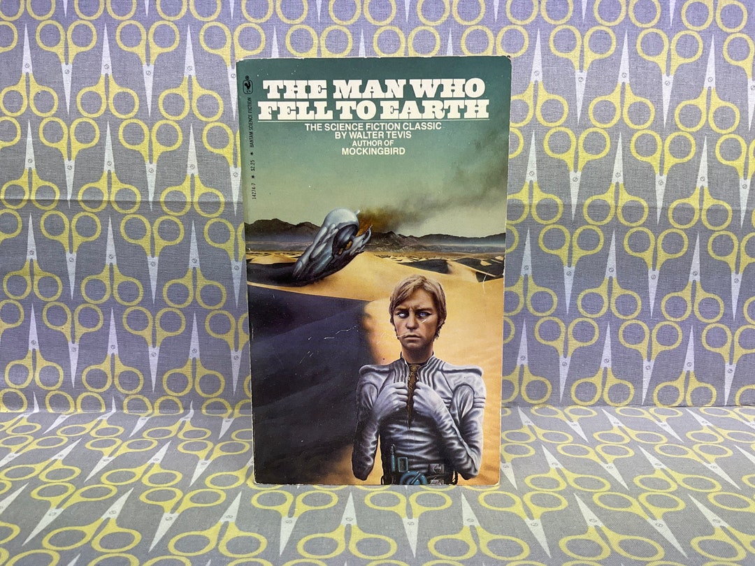 The Man Who Fell to Earth by Walter Tevis Paperback Book Vintage - Etsy