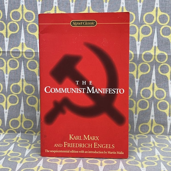 The Communist Manifesto by Karl Marx and Friedrich Engels paperback book vintage