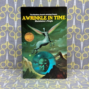 A Wrinkle in Time by Madeleine L'Engle paperback book Newbery Award
