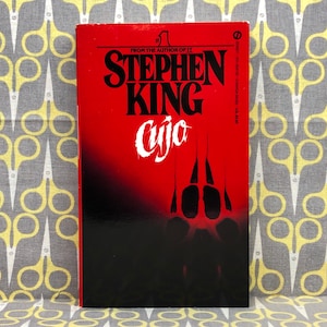 Cujo by Stephen King Taschenbuch Vintage Horror Rot Schwarzer Einband