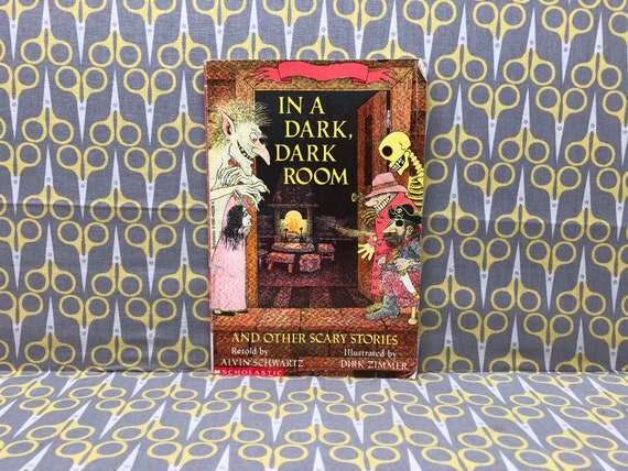In A Dark Dark Room By Alvin Schwartz Paperback Book Vintage Horror