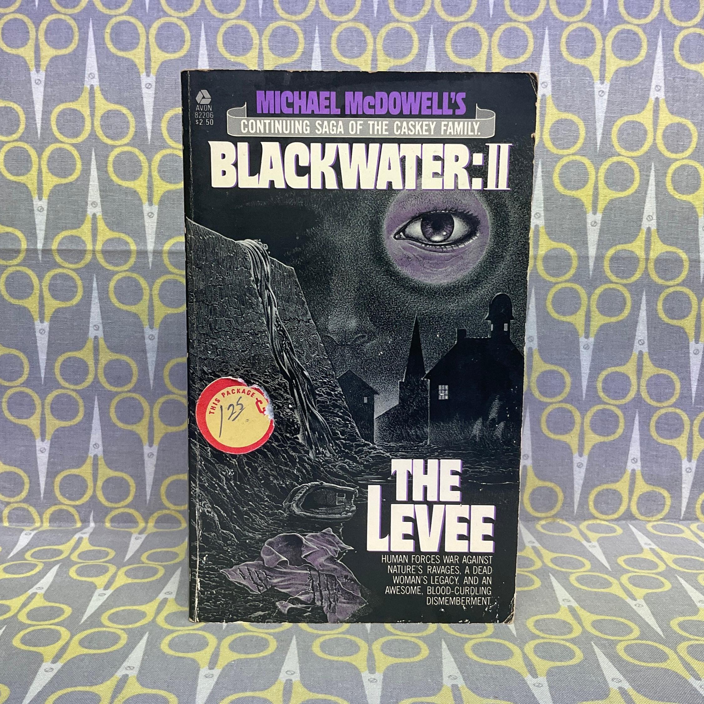 洋書 Blackwater 2 Volumes by Michael McDowell Blackwater: The Complete Saga: McDowell, Michael, Ballingrud