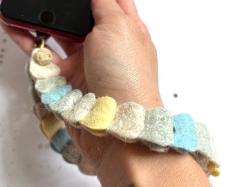 Chunky Wool Felt Chain Link Phone Strap | Pastel Wrist Strap Phone Charm | Sustainable Gift Organic Wool