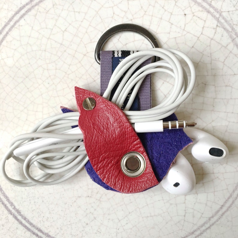 Earphone Organizer |Cable Organizer Leather Cord Holder Keychain Leather Cord Keeper Pink Bird Design Cord Organizer Leather Keychain