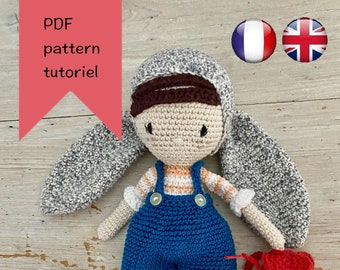 Tutoriel en Francais/Anglais LUNA l’écolière avec son sac à dos pour la rentrée , patron crochet poupée, explications modele au crochet