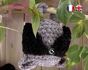 FRIEDA the little soft cuddle bat, DIY crochet