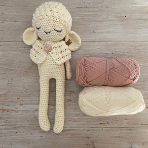 Amigurumi sheep JADE made with organic coton GOTS, stuffed animal for baby gift, amigurumi image 8