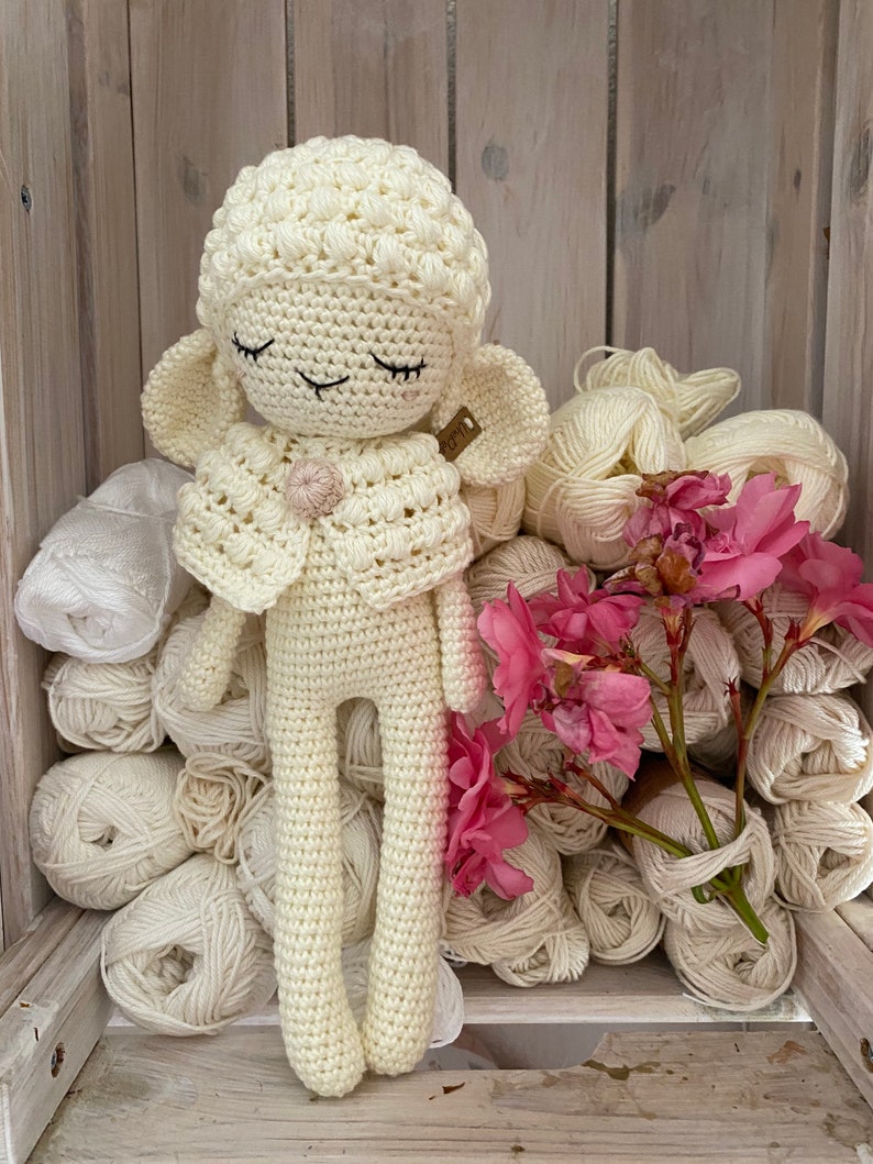 Amigurumi sheep JADE made with organic coton GOTS, stuffed animal for baby gift, amigurumi image 1