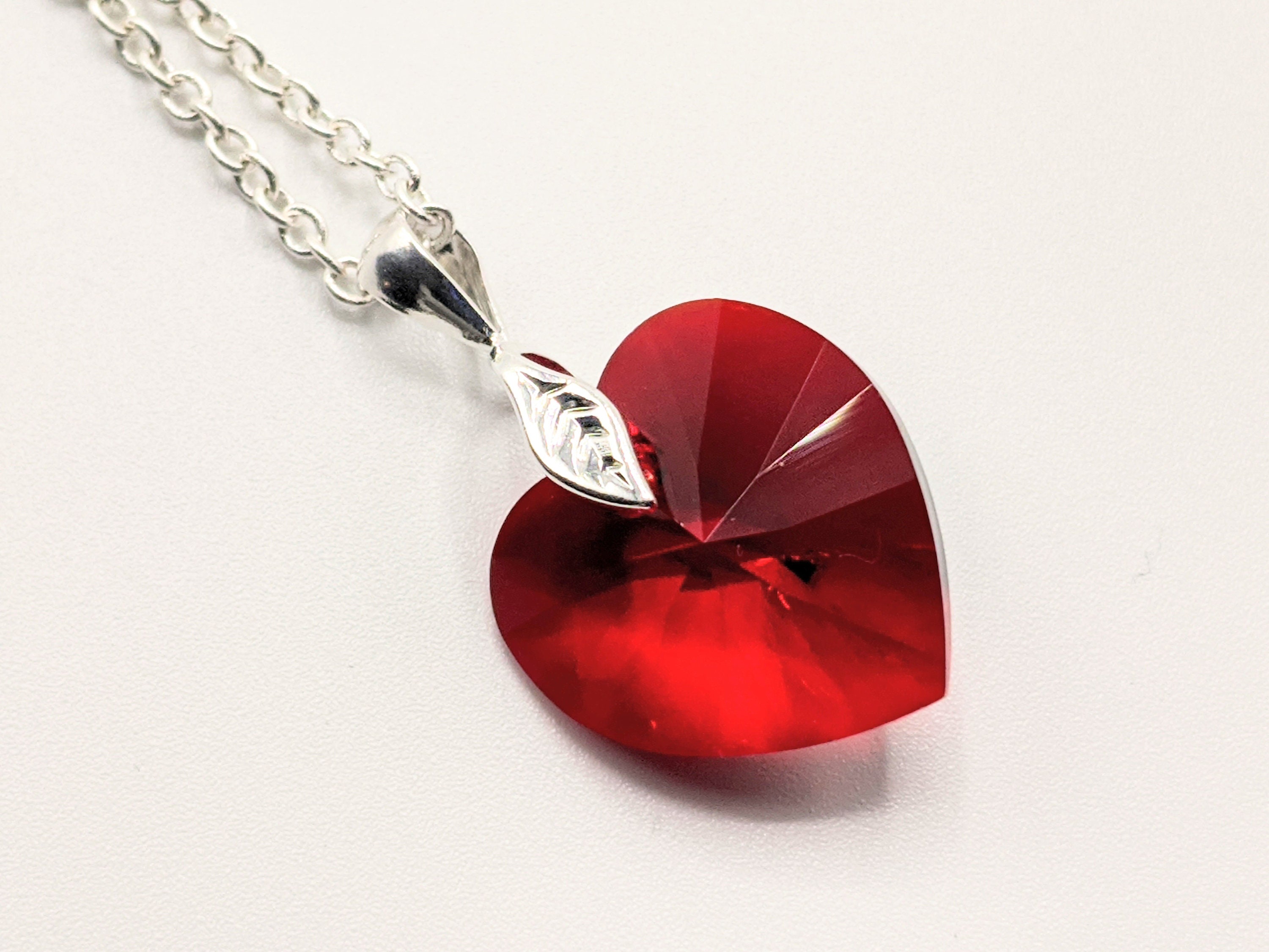 Red crystal heart pendant earring necklace women jewellery sets. 