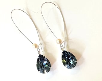 Pendientes de lágrima de cristal de mezclilla azul: joyas de dama de honor bañadas en oro