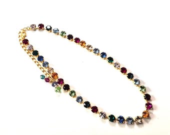 Rio Crystal Tennishalsband: Förgyllt, Justerbar längd, Flerfärgad, Röd, Blå, Lila, Rosa