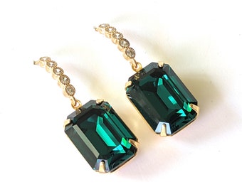 Elegant Emerald Crystal Earrings, Emerald Green Crystal Earrings, Wedding Bridal Jewelry, Emerald Earrings, Anniversary Gifts, Holiday Gifts