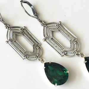 Emerald Crystal Drop Earrings, Long Dangle Earrings, Emerald Green Art Deco Earrings, Emerald Rhinestone Earrings, Antique Silver Drop