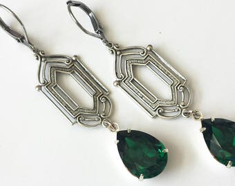 Emerald Crystal Drop Earrings, Long Dangle Earrings, Emerald Green Art Deco Earrings, Emerald Rhinestone Earrings, Antique Silver Drop