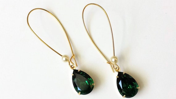 Best emerald shop earrings