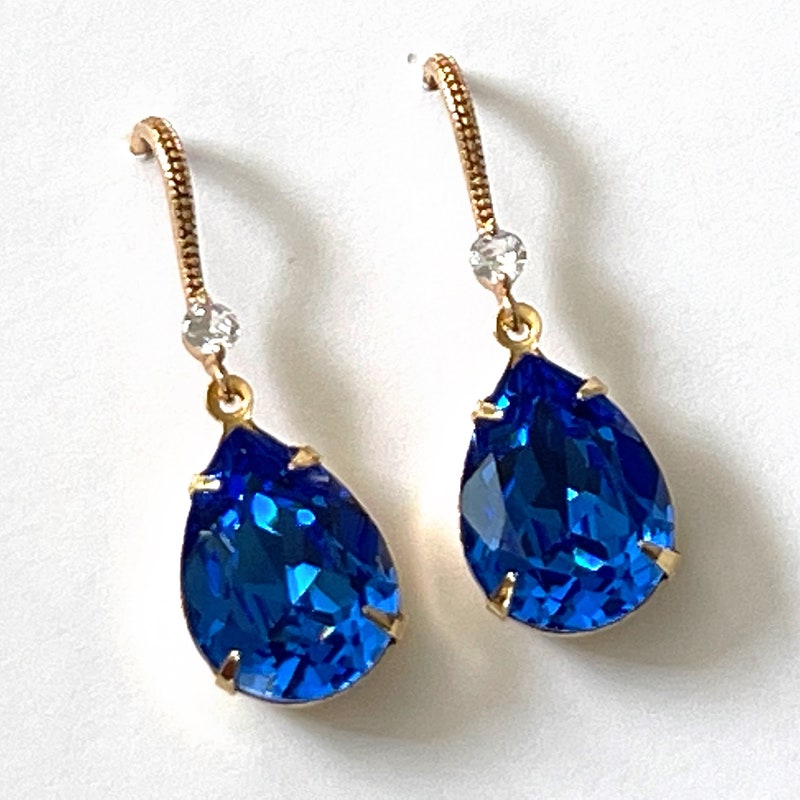 Chic Blue Crystal Earrings main image 1