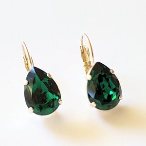 Emerald Crystal Earrings,  Emerald Green Drop Earrings,  Emerald Teardrop Earrings, Bridesmaids Jewelry Gifts, Christmas Crystal Earrings