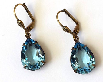 Aquamarin Kristall Teardrop Ohrringe, Blau Antique Brass Brisur, Vintage, Classic