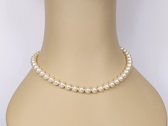 Glass pearls necklace deals
