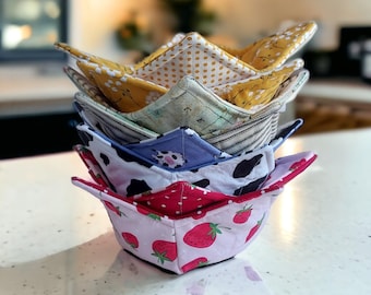 Microwavable Bowl Cozy: Reversible Cotton Pot Holder (9" x 9")