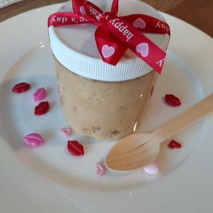 Edible Gourmet Cookie Dough/ 8 oz. jar/Valentine&#39;s Day/Gift/Cookie Dough/Wedding/Favors/Birthday Gift/Dessert/Sweet