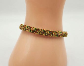 Vietnam Service Ribbon Unisex Microcord Bracelet / Red Yellow Green Variegated Band / Vietnam Military Jewelry / Gift for Him / Gift for Her