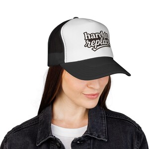 hard to replace Trucker Cap | vintage script logo, black white mesh
