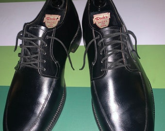 Zapatos Bond Street noruegos de los años 60 con puntera dividida, talla US 8C de Dack, con hormas originales de la tienda.