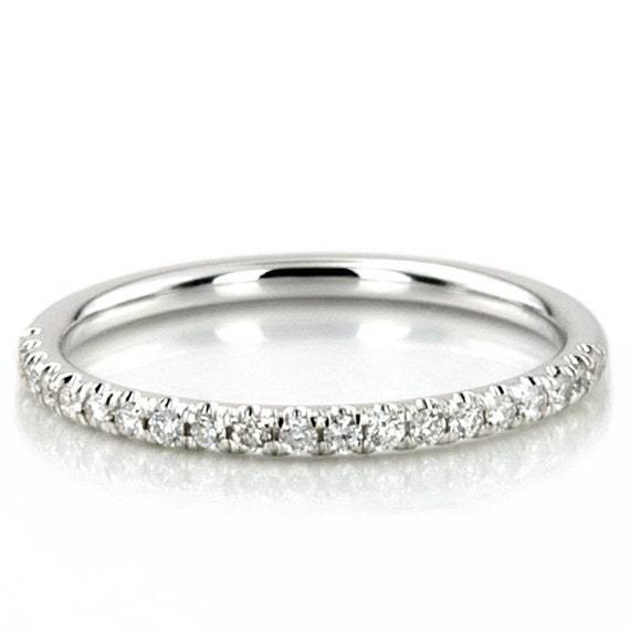 scalloped pave wedding band