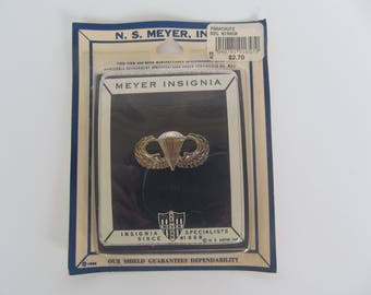 Meyer Insignia Master Commander Electrician Lapel Pin Vintage NIP N.S